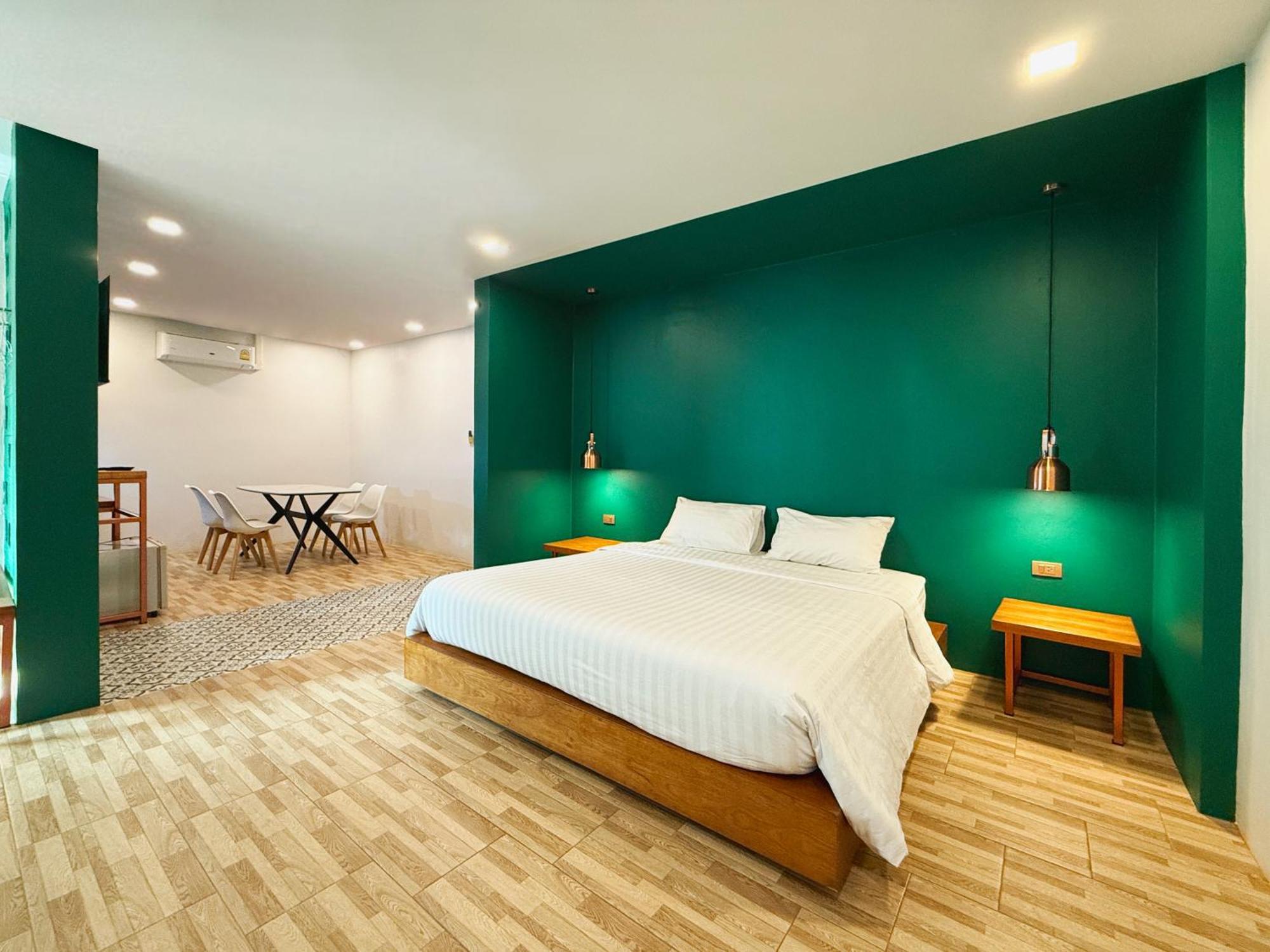 Plernpetch Hotel Surat Thani Exterior foto
